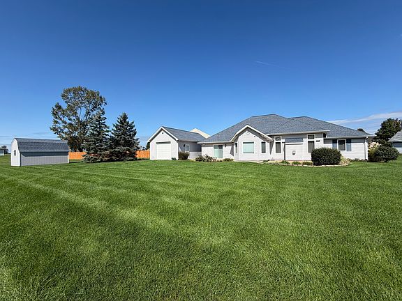 3rd image of 1020 Fawn Ct