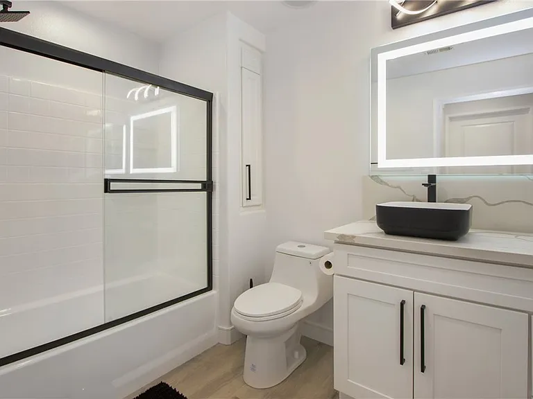 2117 Watermarke Pl — Photo 14