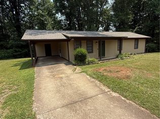 112 Lynwood Dr, Central, SC 29630