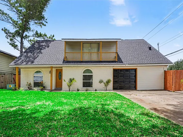10802 Sagetrail Dr, Houston, TX 77089