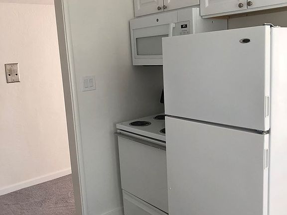 5th image of 2222 P St APT 205