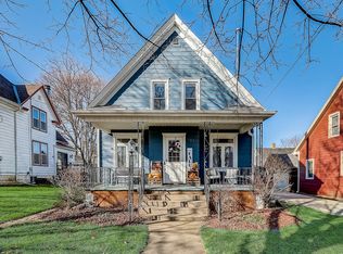 381 Conkey St, Burlington, WI 53105