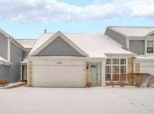 4782 Amber Cir, Hoffman Estates, IL