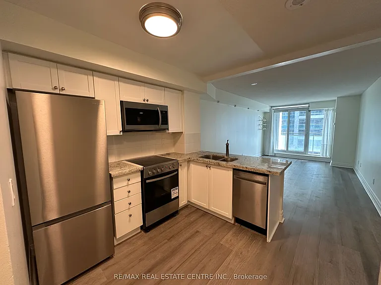 2121 Lake Shore Blvd W #816 — Photo 4