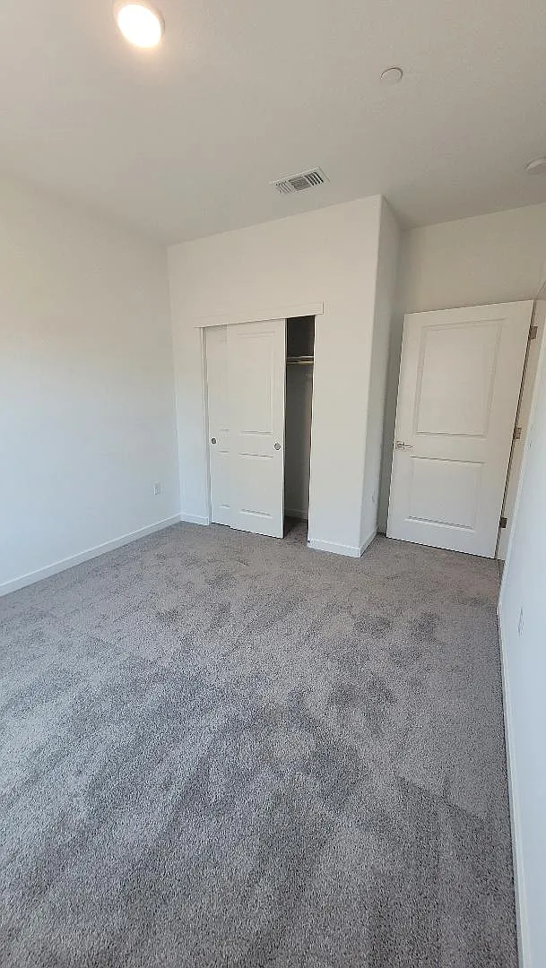 Building Photo - 1213 Cedar Dr