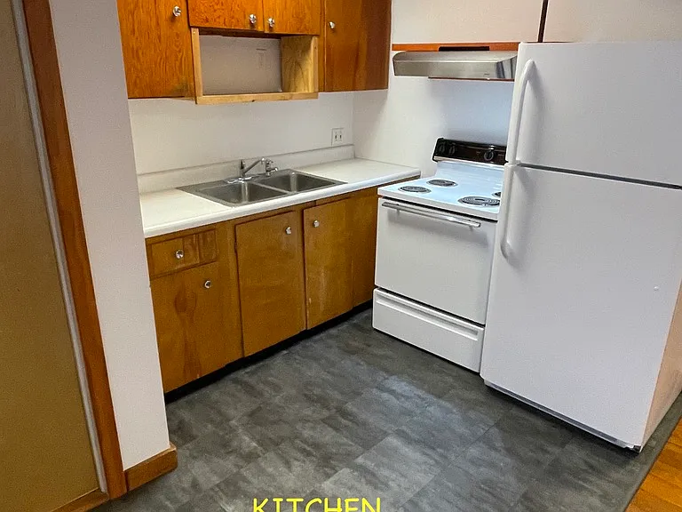 7986 Williston Rd #204 — Photo 8