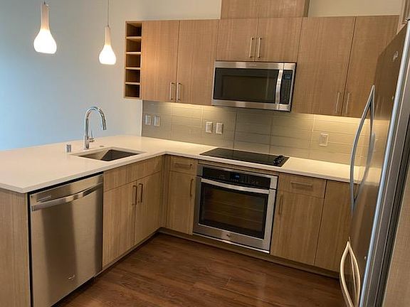 3rd image of 811 Dexter Ave N #745