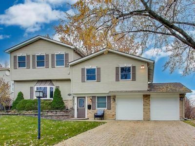 3585 Treaty Ln, Hoffman Estates, IL, 60192