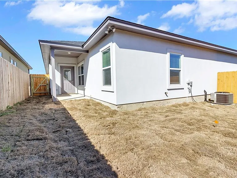 643 County Road 306 — Photo 15
