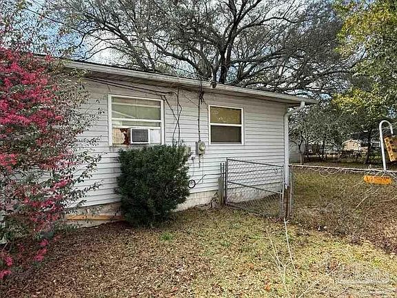 2nd image of 3510 Wellington Rd