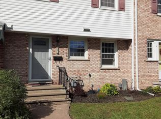 4269 Belmont Dr, Liverpool, NY 13090