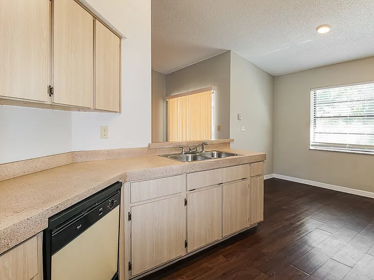 11479 Cavern Rd — Photo 7