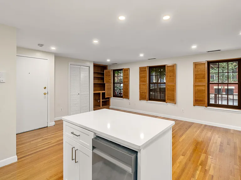 3 Devens St #2 — Photo 7