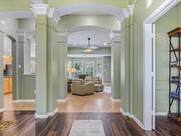 3rd image of 15702 Park Center Way
