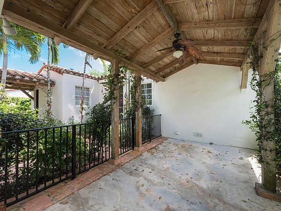 3rd image of 1314 Milan Ave
