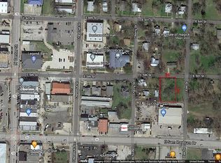 416 E 5th St, Bonham, TX 75418