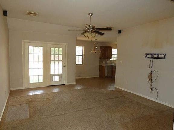 2nd image of 103 E C Ave