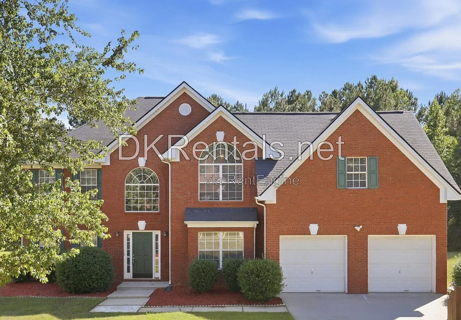 4 bed, 3.0 bath, 3363 sqft, $2,495 — Photo 1