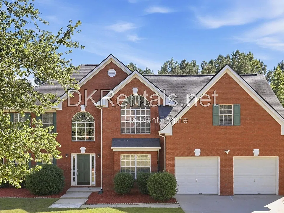 628 Christina Pl