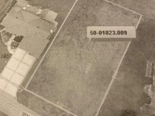 1811 Seminary Rd, Milan, OH 44846