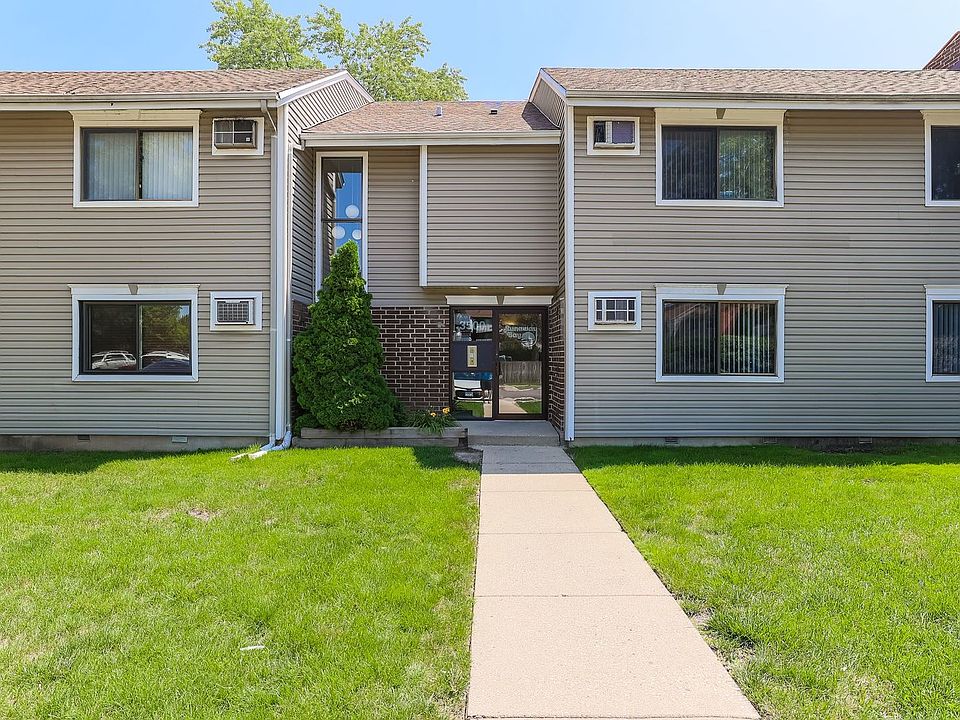 1st image of 3500 Bayside Dr Unit 3
