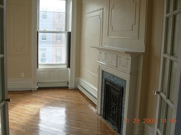 4th image of 1459 Pacific St APT 3
