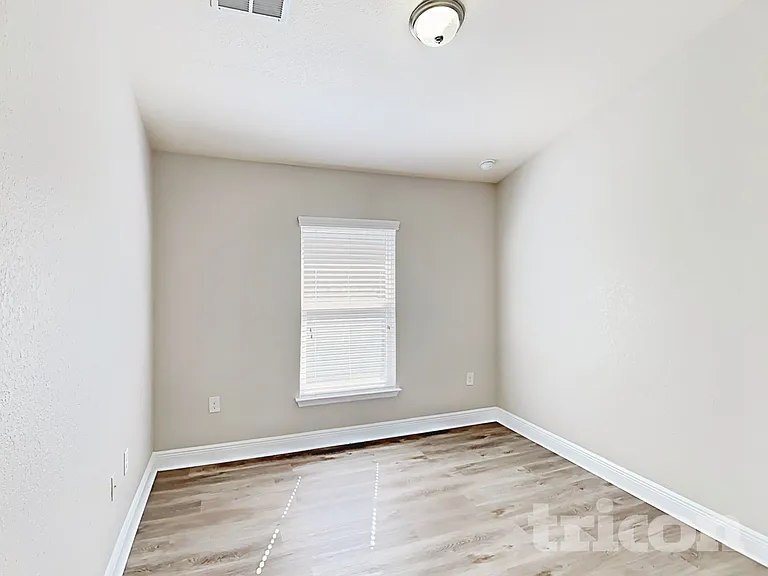 10853 Kirkwall Port Dr — Photo 10