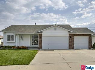 13605 S 41st Cir, Bellevue, NE 68123