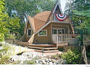 785 Crown Dr, Lake Arrowhead, CA 92352