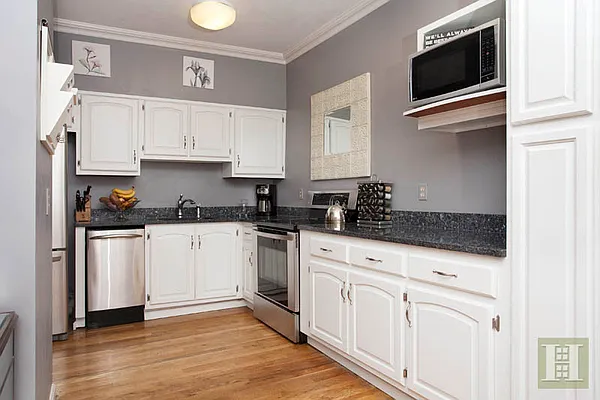 Sold by Halstead Property | media 4