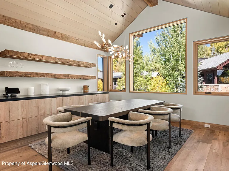 543 Walnut St #B — Photo 6
