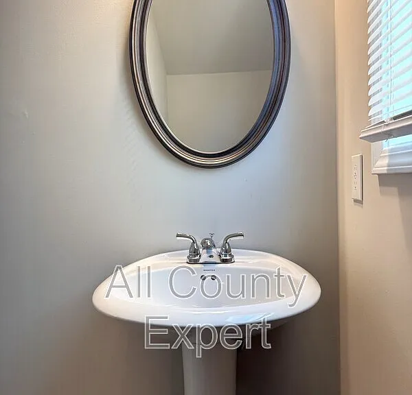 21 Stanford Ct — Photo 14
