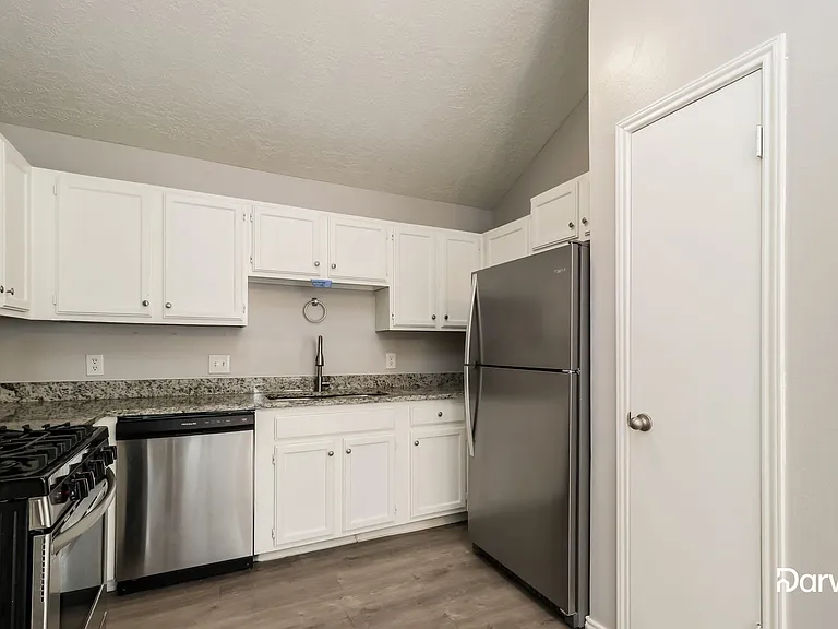 11727 Yearling Dr — Photo 4