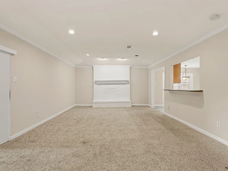 810 Sunnybrook Ln — Photo 12