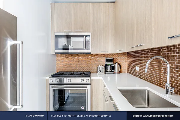 Rented by The Blueground | media 33