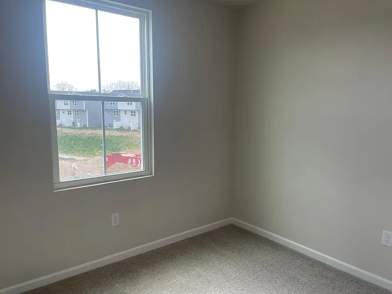 4031 Hemlock Ct — Photo 24