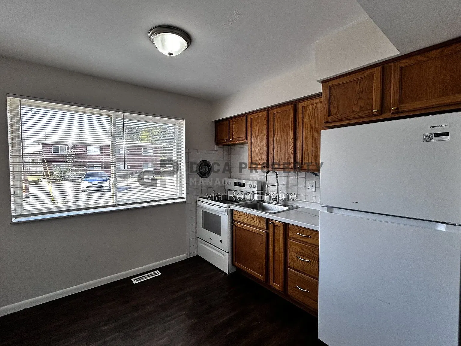 2 bed, 1.0 bath, 880 sqft, $1,100 — Photo 4