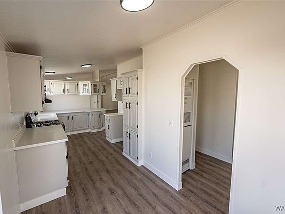 5th image of 2619 E Mary Avenue