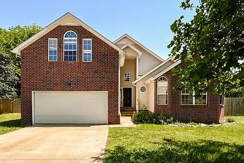 1210 Sweetwater Pl Photo 1