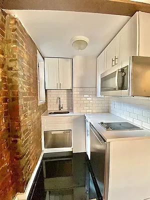 Rented by REAL New York | media 10