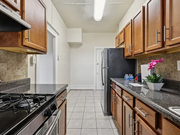 Chatham Courts, 1707 Columbia Rd NW APT 203, Washington, DC 20009