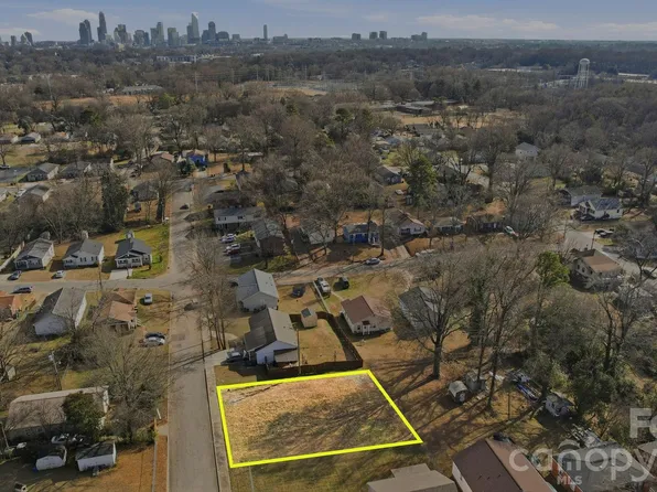 3417 Grant St, Charlotte, NC 28208
