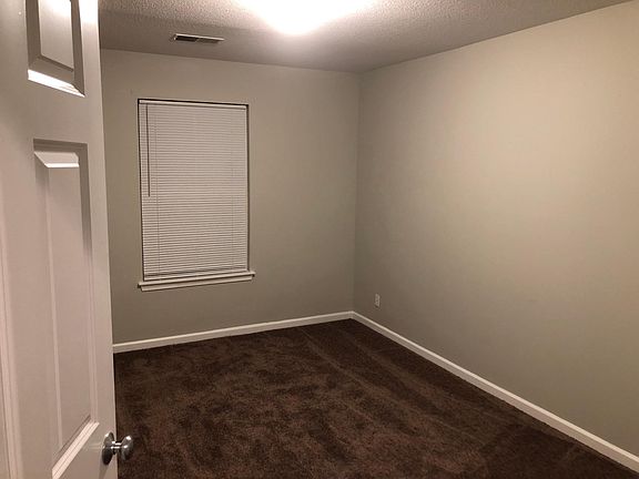 5th image of 8803 Timber Creek Ln
