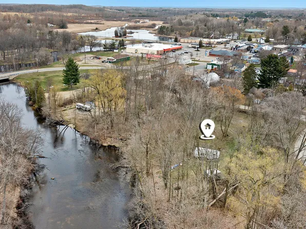 123 N State St, Hesperia, MI 49421