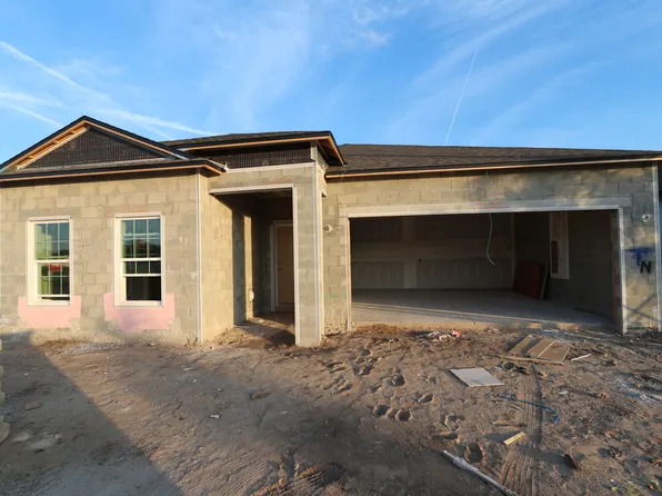 3164 Adams Cross Dr, Zephyrhills, FL 33540