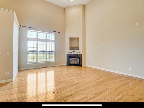 4th image of 8109 Hillingdon Dr