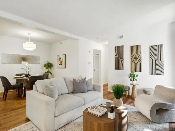 2224 River Run Dr Unit 142, San Diego, CA 92108