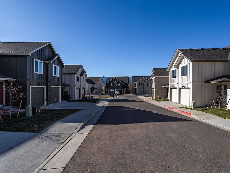 1506 Tyram Grv #101 — Photo 26