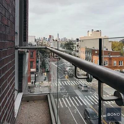 Rented by Bond New York | media 35