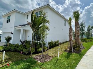 10390 SW Highpointe Dr, Stuart, FL 34997